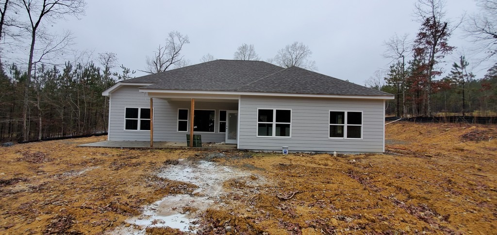 How Seasonal Weather Affects Different Roofing Materials