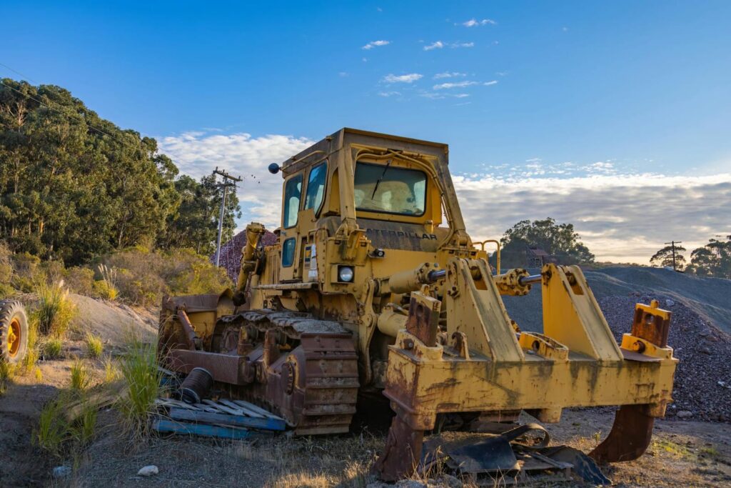 Heavy Duty Pros: Taking a Closer Look at the Caterpillar 3406B Engine