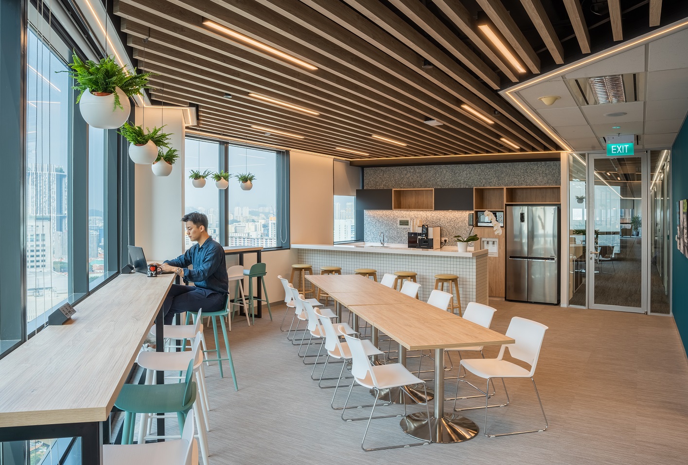 Rethinking Workplace Culture: The Strategic Role of Office Pantry Services